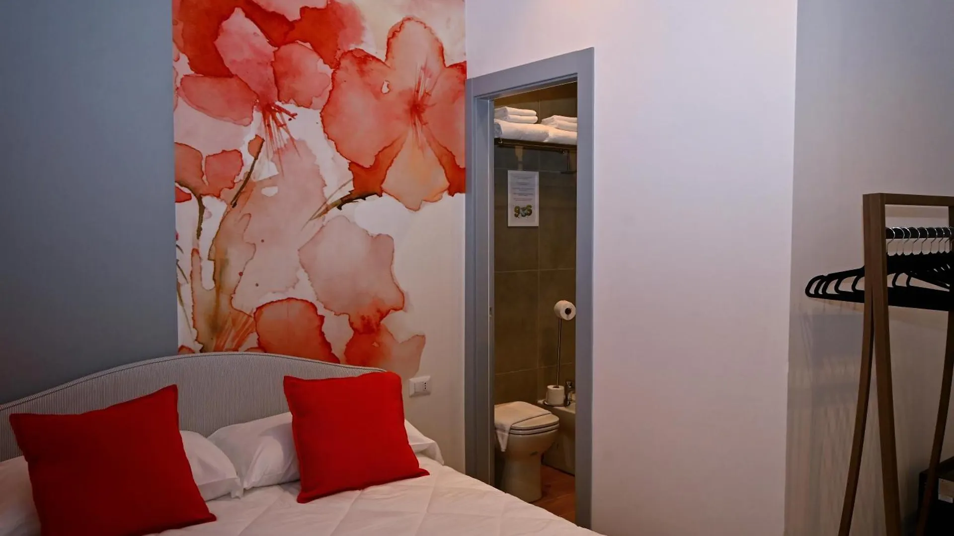 Guest house Incoming Roof Bovio Hotel Naples Italy